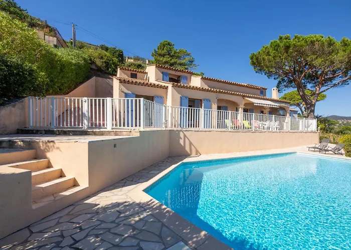 וילה La Baiassiere By Interhome *